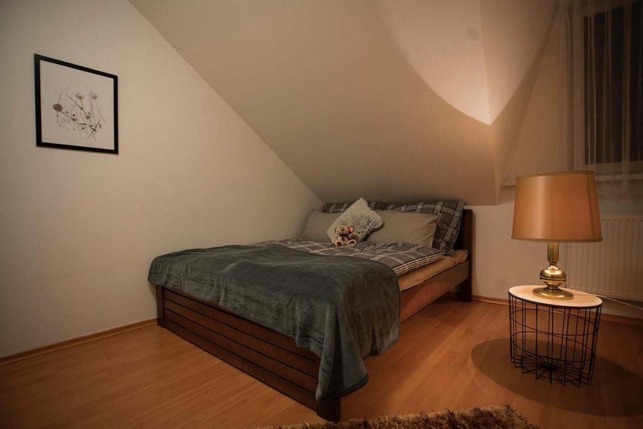 Hausfrymburk Villa Eksteriør bilde